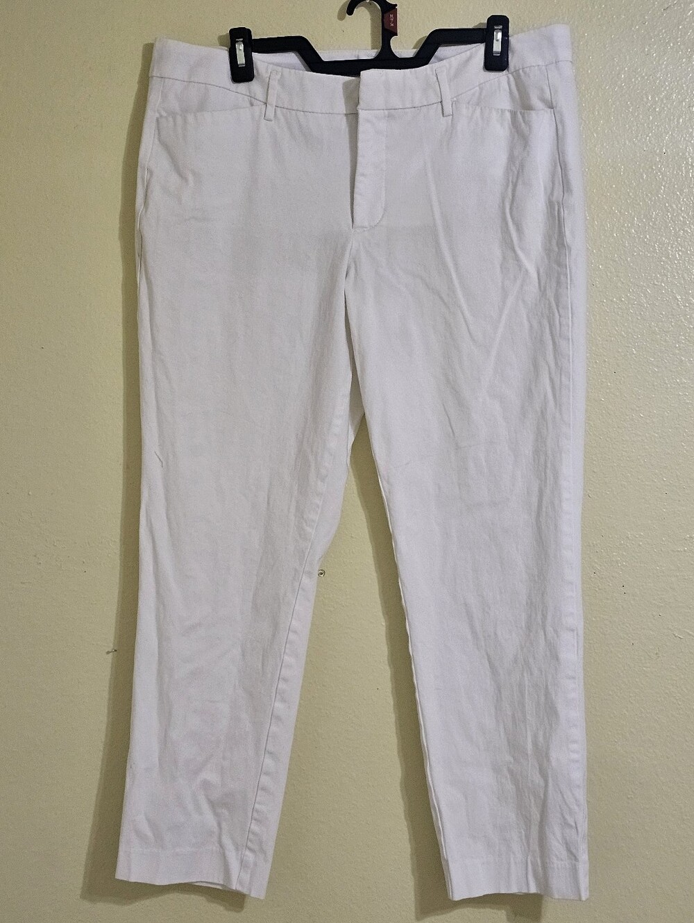 a.n.a White Women Chinos
